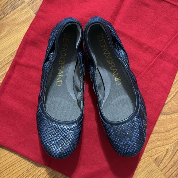 Cole Haan Zerogrand Navy Blue Snakeskin, Leather Ballet Flats - Picture 5 of 11